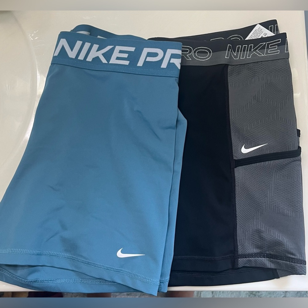 Women Nike pro shorts